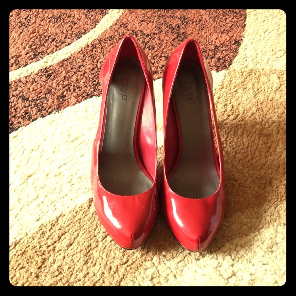 RSVP patent leather red pumps